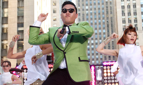 Psy performs Gangnam Style
